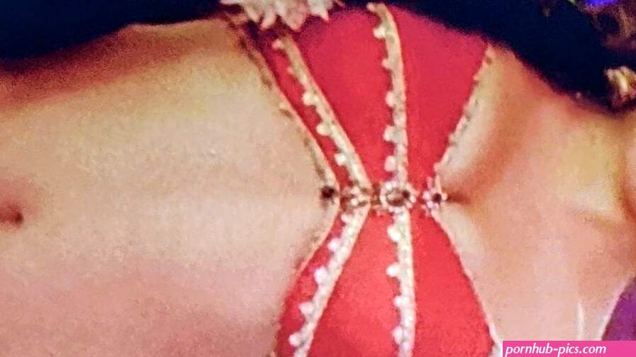 Desi Randi Kareena Kapoor Spit Navel Fuck: Gay Man Porn