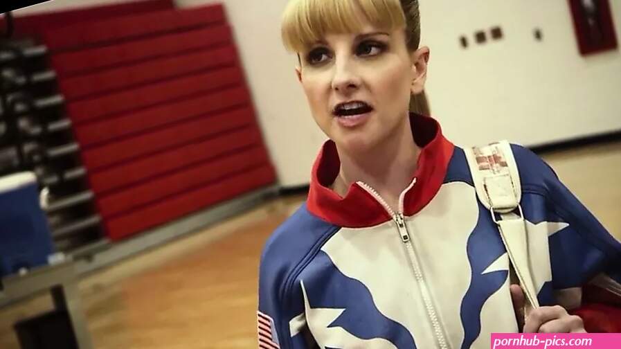 Celebrity boobs melissa rauch Porno Videos