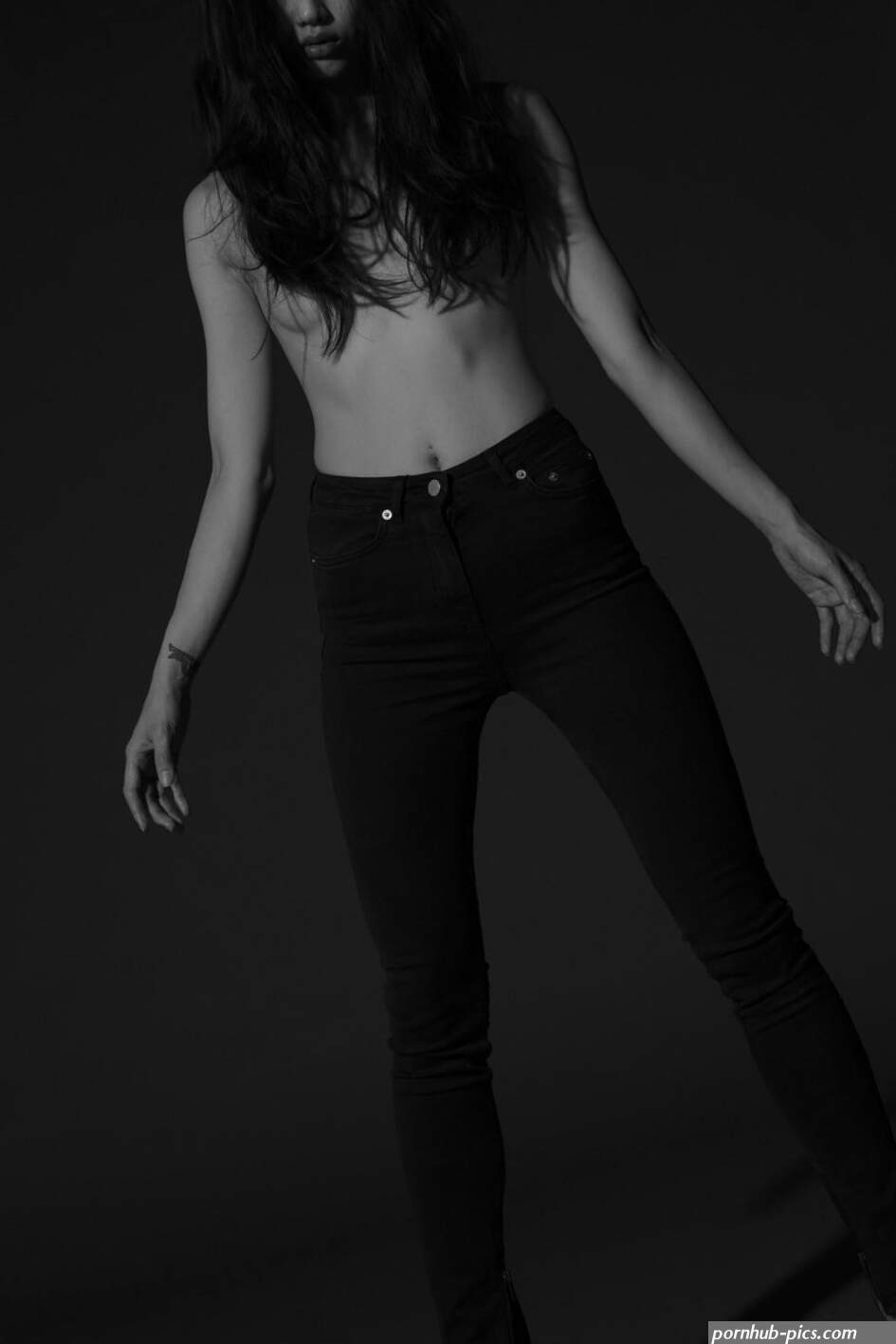Rila Fukushima Sexy And Nude Photos Collection
