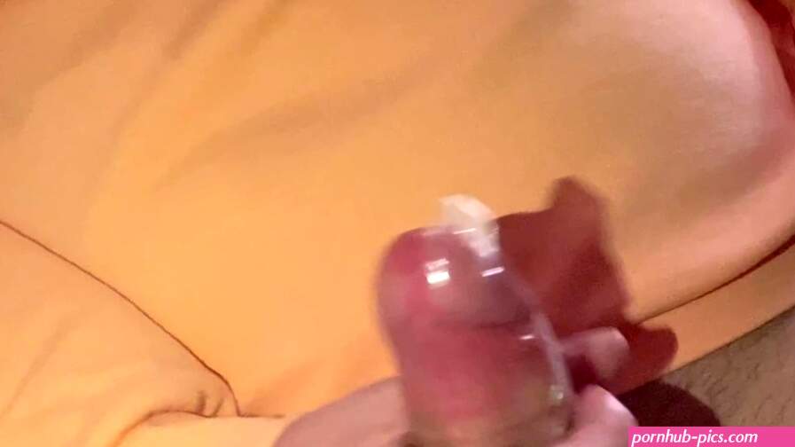VACUUM CLEANER SUCKING me OFF HUGE CUMSHOT in a CONDOM BIG DICK