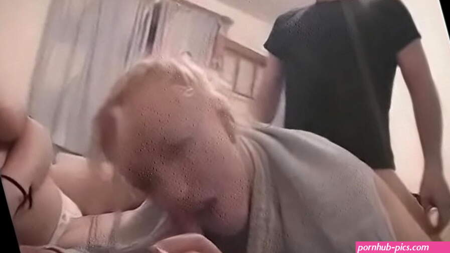 British Amateur Sex Girls at a party