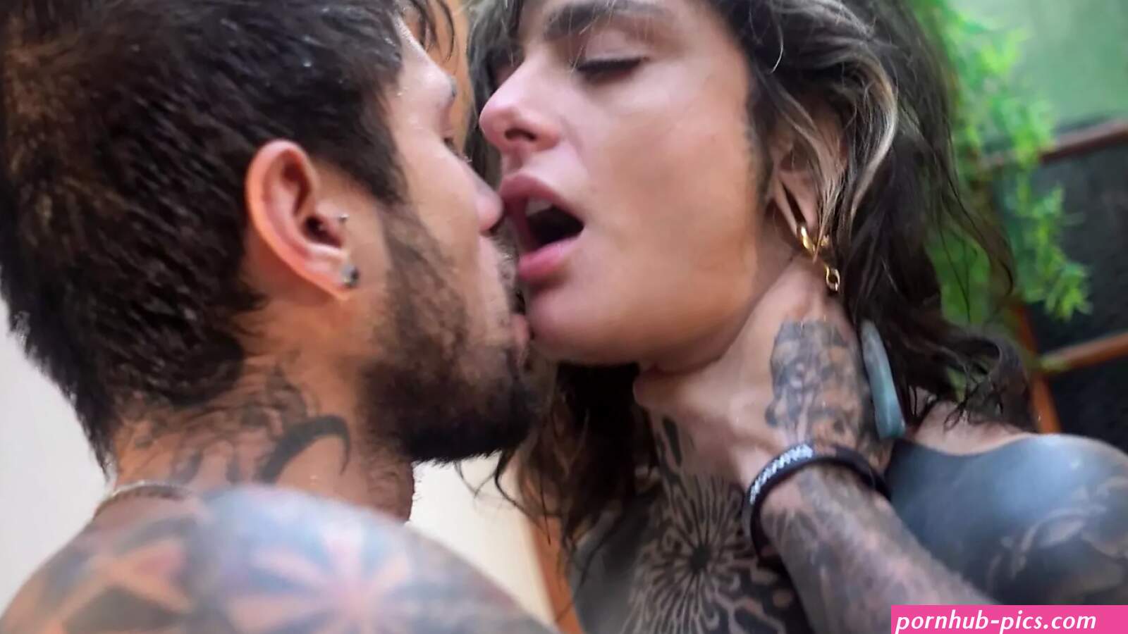 Dread Hot Lesbian Porn Videos
