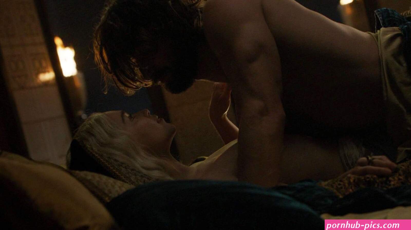 Nude video celebs Actress Emilia Clarke
