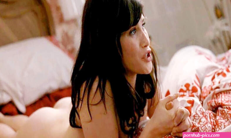 Gemma Arterton Nude Gorgeous Body in Tamara Drewe
