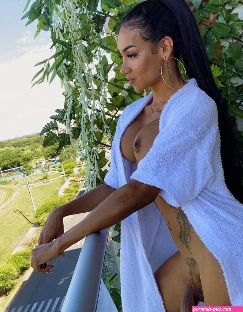 Laura Saenz Porn
