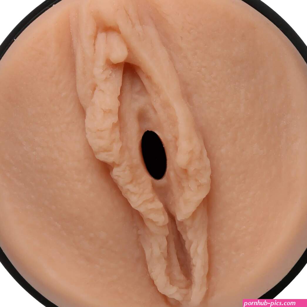 LaynaBoo Masturbator by Doc Johnson