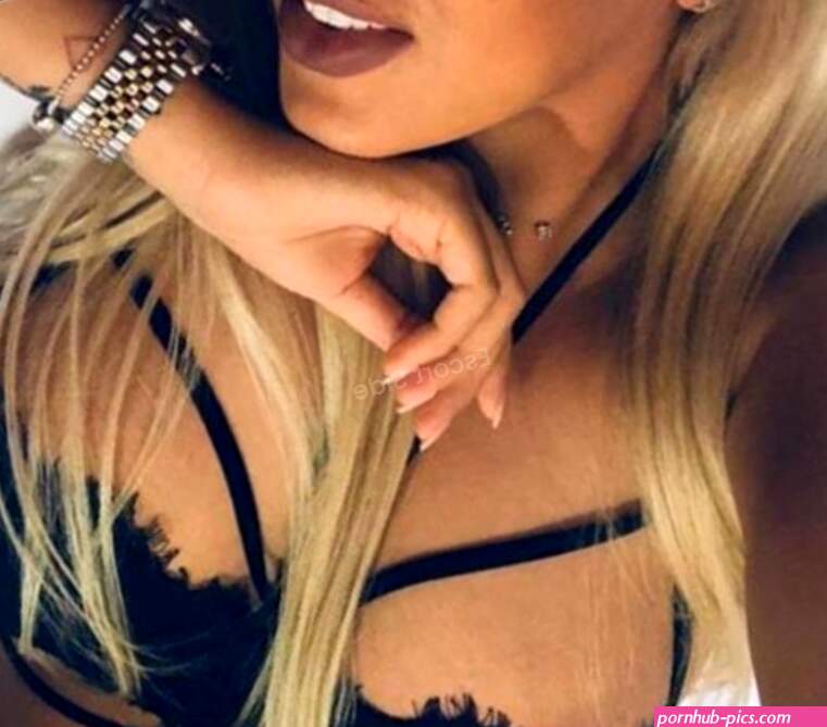 SEXY EMMA