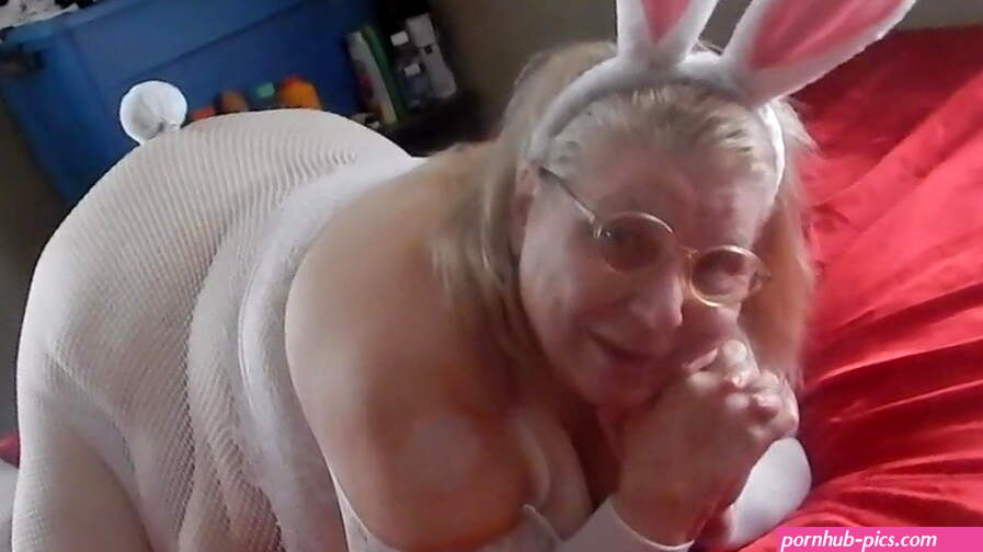 Easter Bunny: BBW BBW Porn feat. Nina Hartley