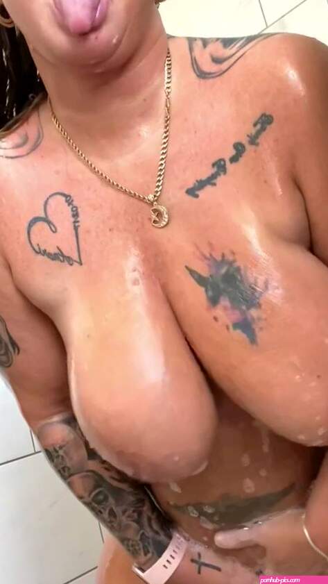 Bratty Lucy s Video on X