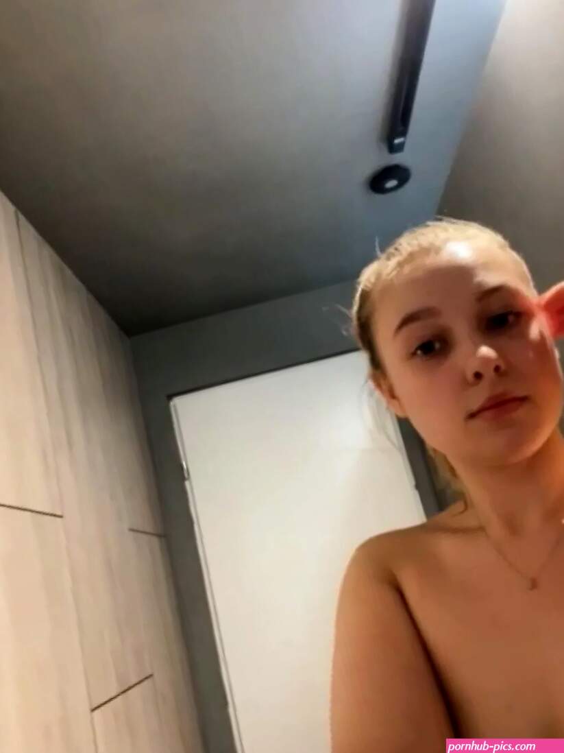 Changing Room Anal Porn Videos