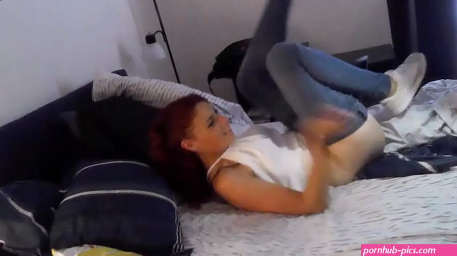 quick fuck before her man got home