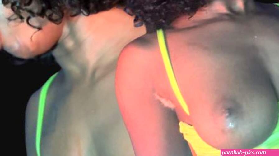 Ebony goddess gives the sloppiest blowjob with cum play