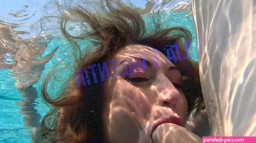 UnderWater deep throat rimming ass fingering fucking