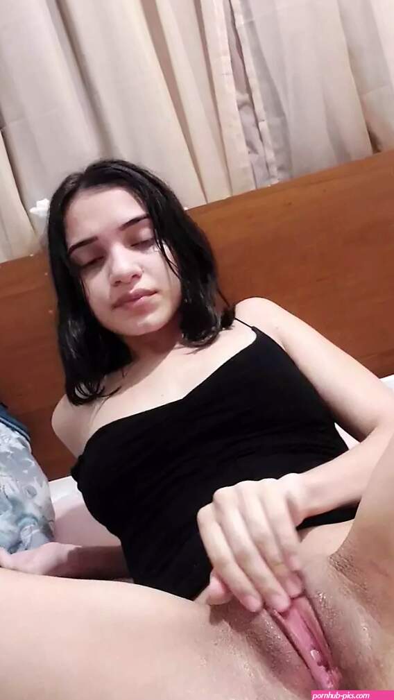Brazilian Teen Tight Pussy Porn Videos: 720p HD XXX 2026