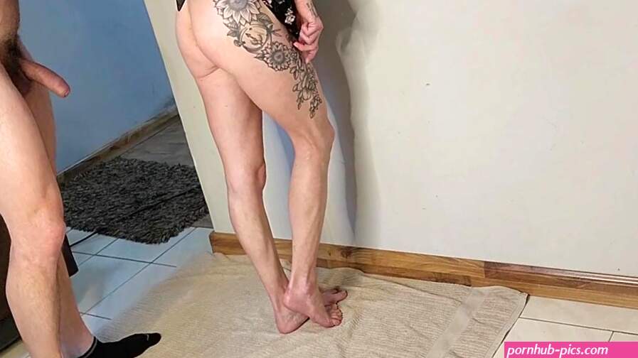 FOOT FETISH FUCKING doggy style pussy CREAMPIE