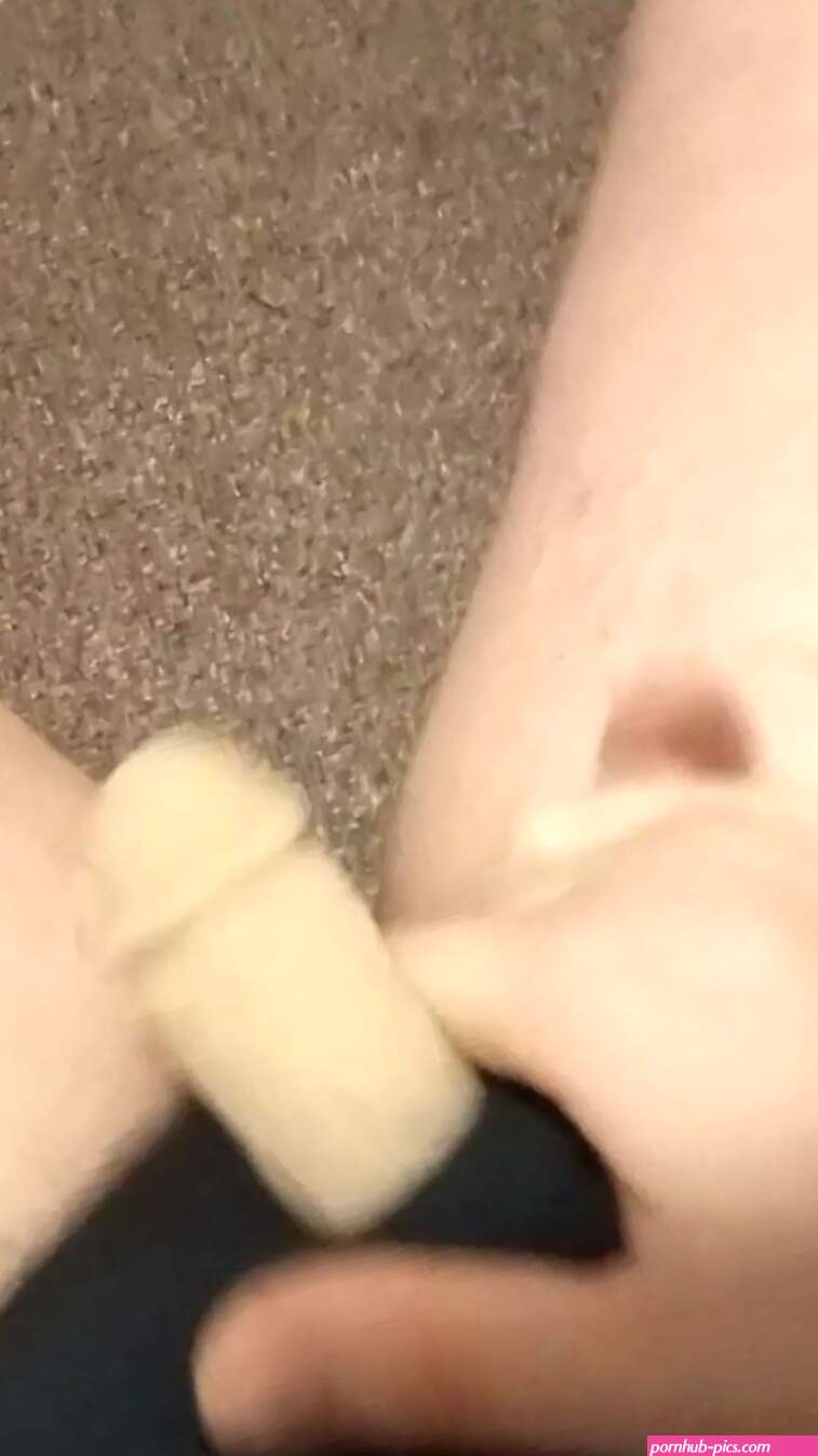FTM masturbating and fapping off with packer