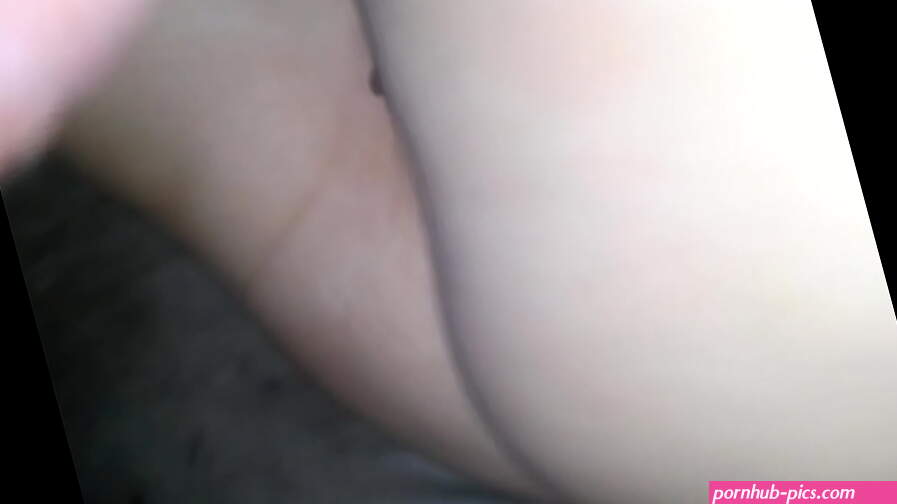 HOMEMADE! LEAKED Fucking girlfriends tight pussy