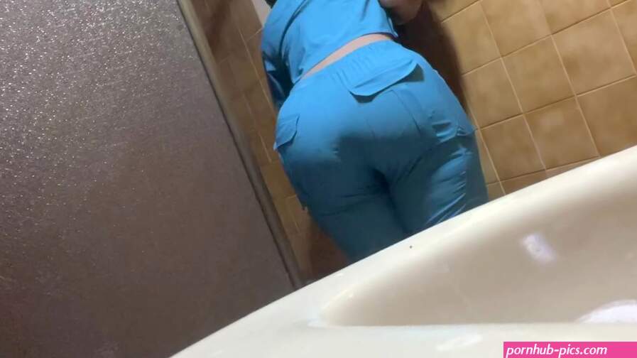 Enfermera Culona BBW Culo Extremo Captada Por Camara Amateur