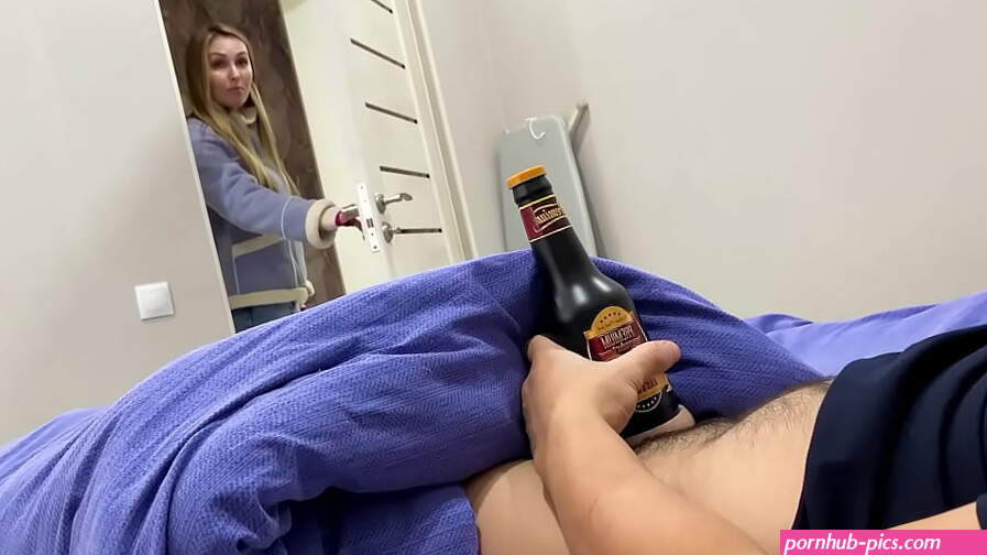 Hot MILF stepmom caught her stepson masturbating. Stepson: God! How cool!!