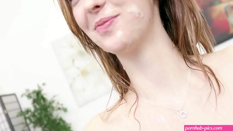 Barely legal teen pornstar Tera Link fucked to the extreme in DAP gangbang