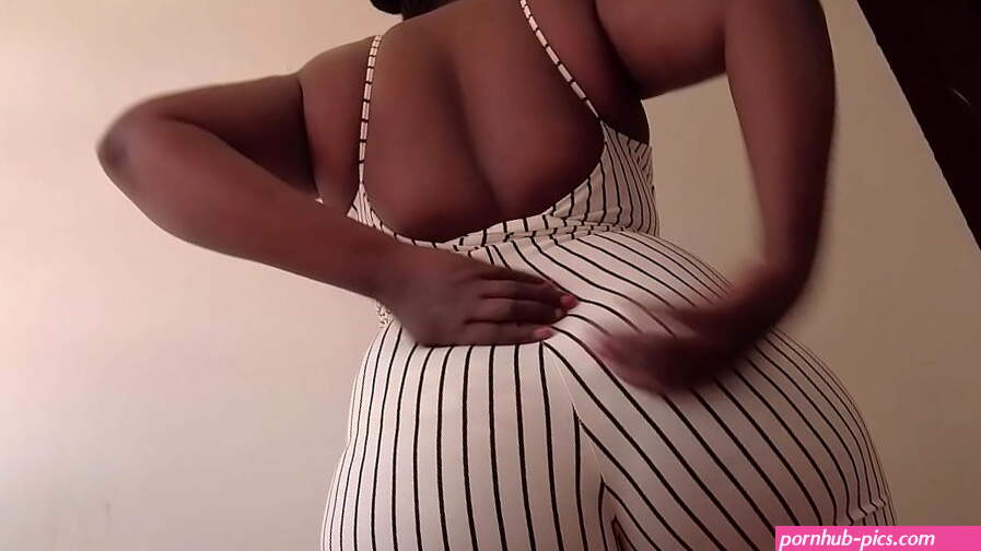 Sexy Big Ass Step Mom Was So Horny and Couldnt Resists Dick