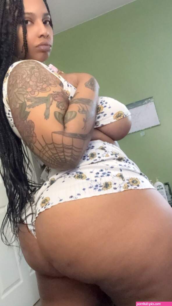 Sexy Thick Mixed ebony mature