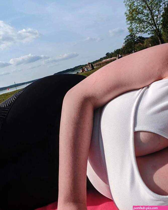 leviosaahcpl Naakte Gelekte OnlyFans Foto 35