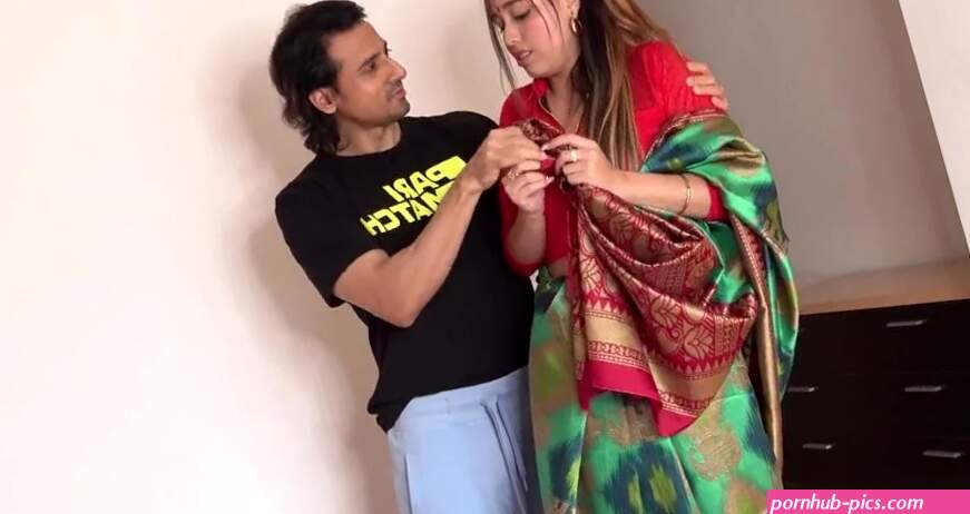 Saree hottie finally decides to suck dick and get rammed