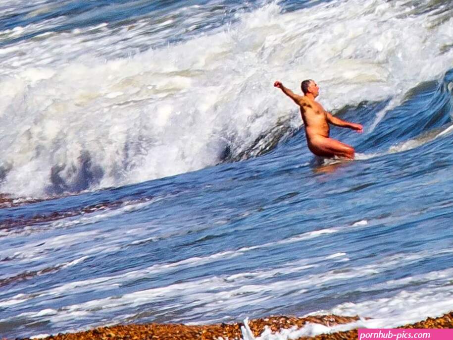 shan nude beach photos