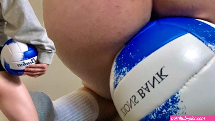 Volley Ball Femboy FUCKS