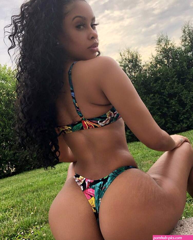 PORNSTAR BIG ASS EBONY