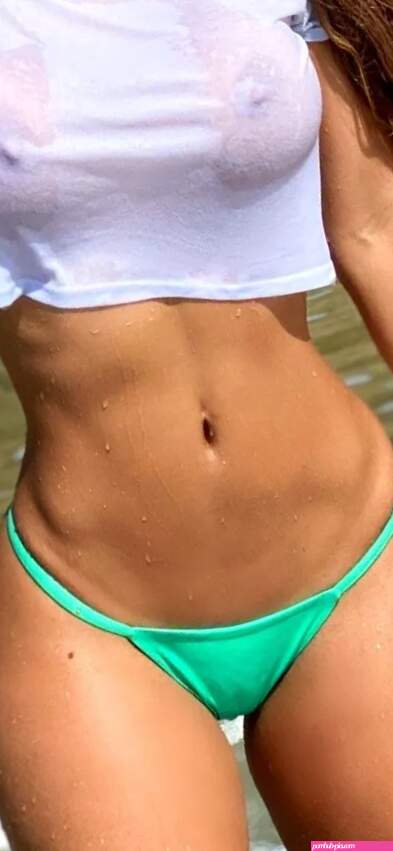 Model Bru Luccas bruluccas30