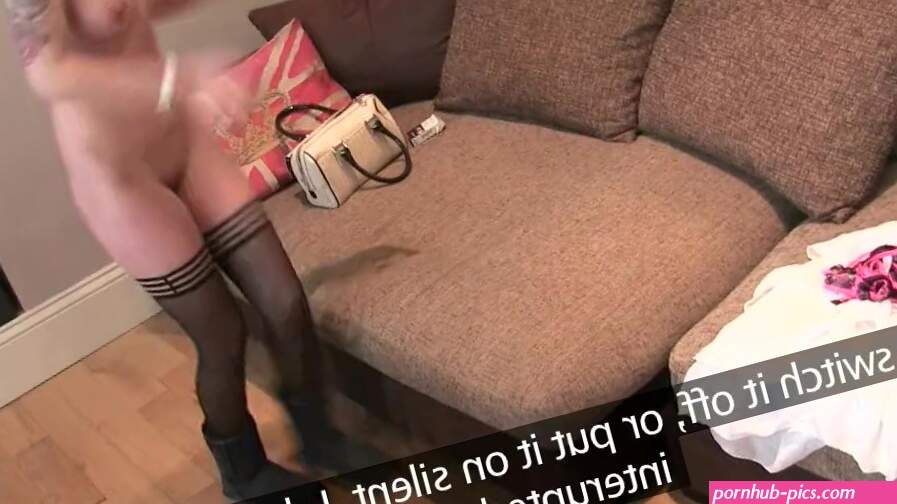 Duizelige tiener eerste casting anale creampie in haar kleine kont