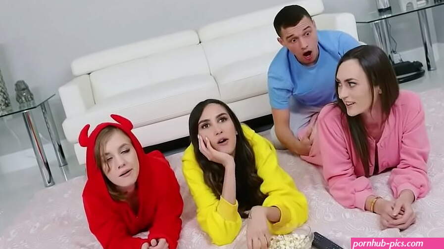 Sneaky Step Brother Gets To Fuck and Her Besties Same Time