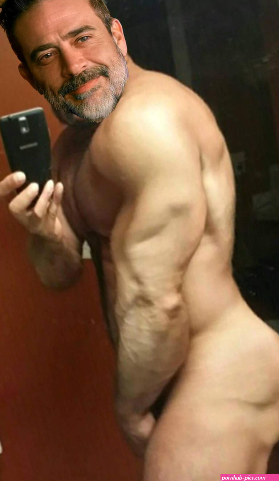 Jeffrey Dean Morgan naked selfie by jakemillion on DeviantArt