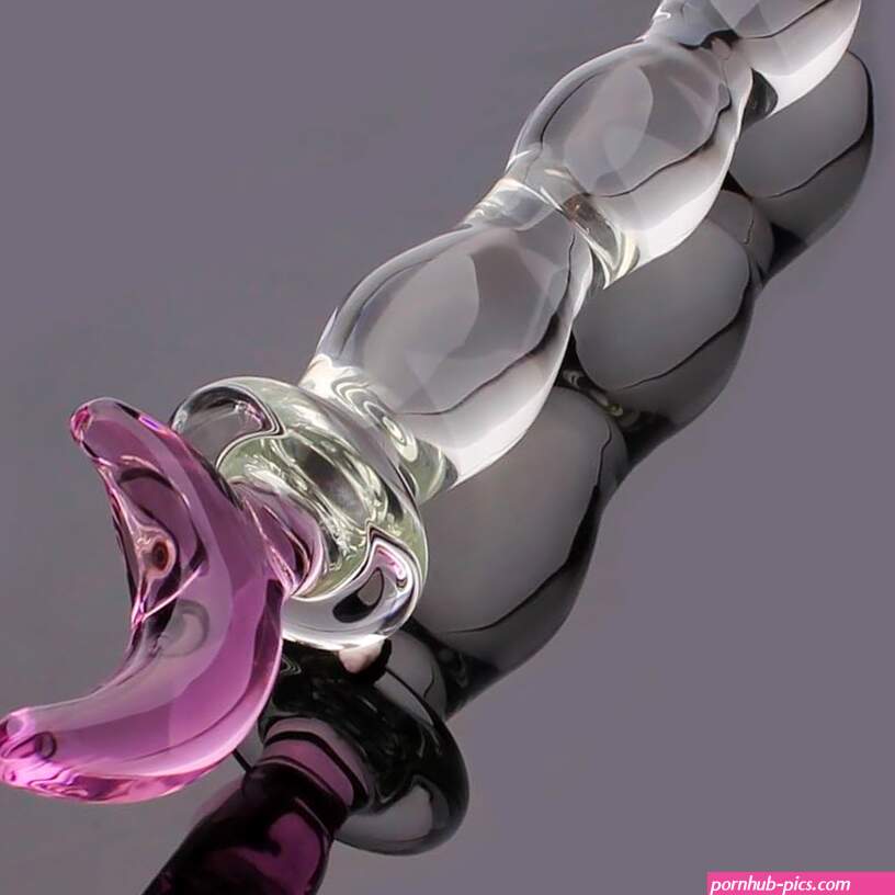 : Crystal Glass Pleasure Wand Dildo Penis