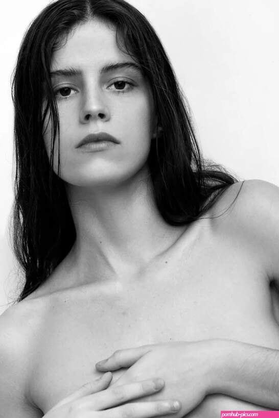 Naked woman boob Images