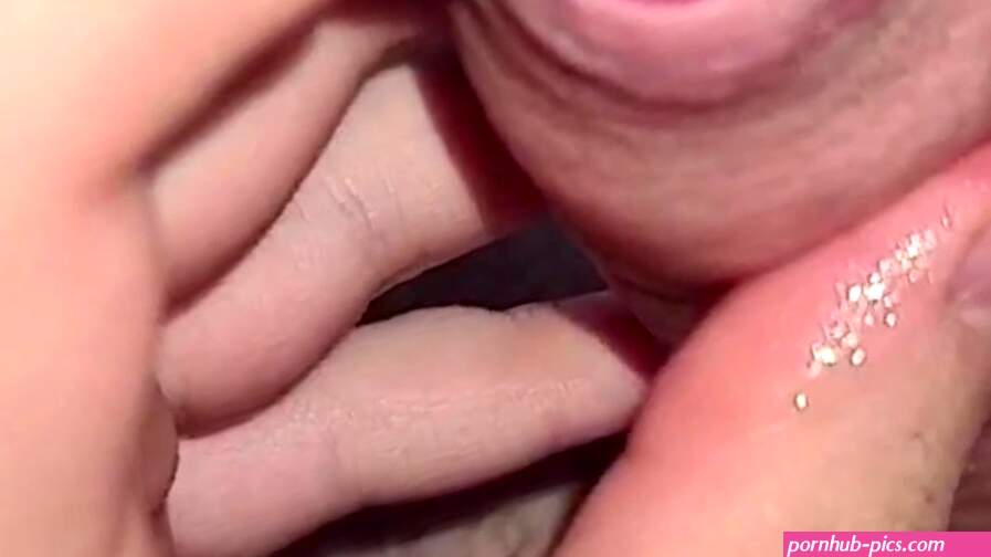 19 year old fingering his tight foreskin