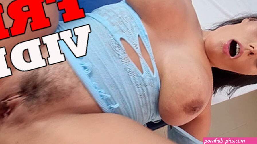 HETE VROUW MILF ANAAL HARD EN SPERMA SLIKKEN