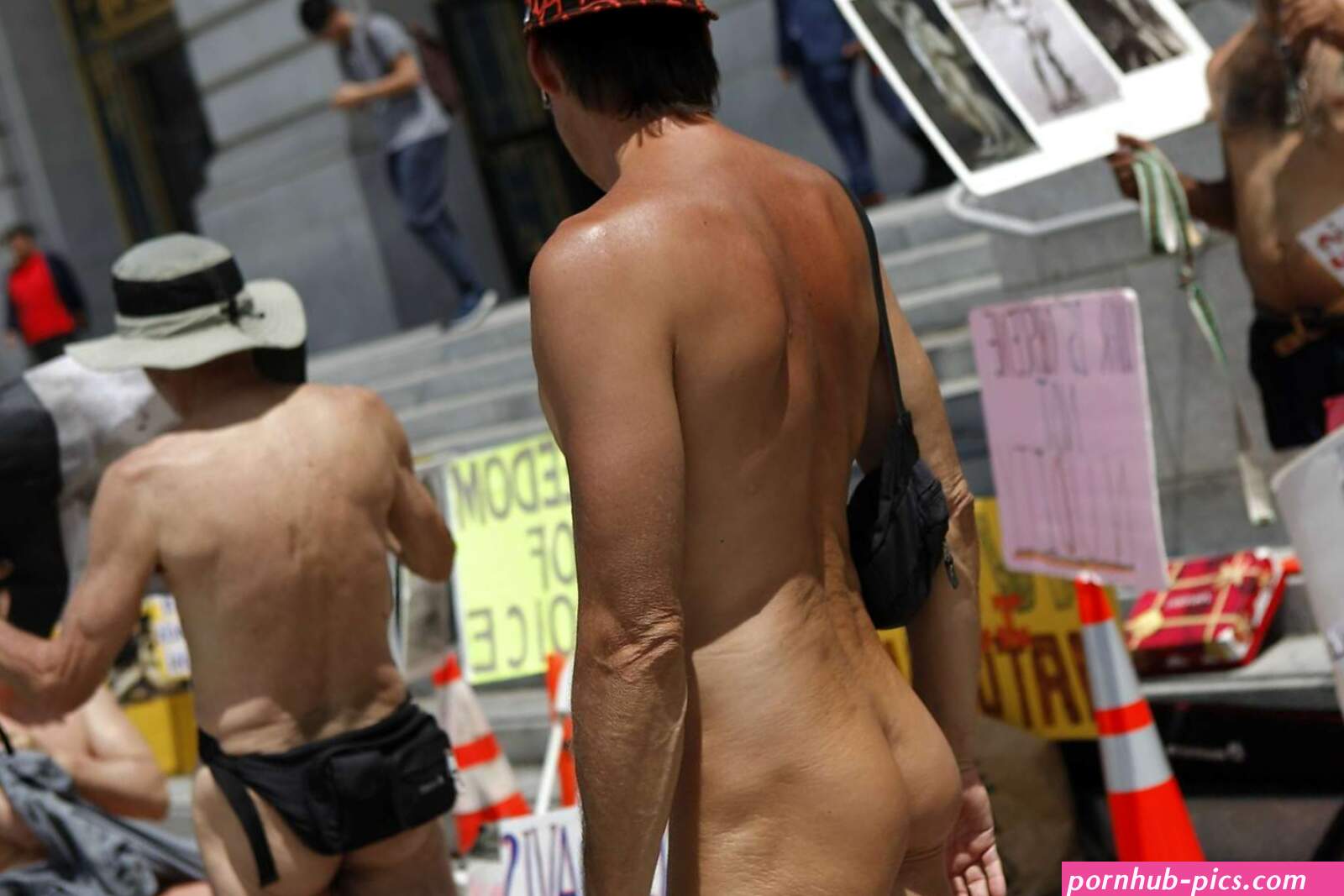 Nudists take a stand on steps of San Francisco City Hall