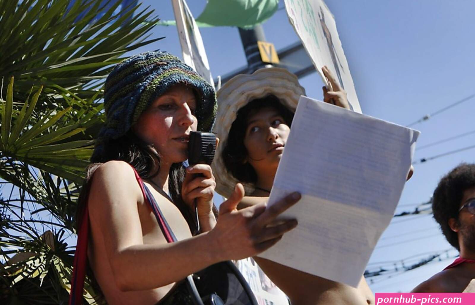 Nudity on display in S.F. Valentines Day parade