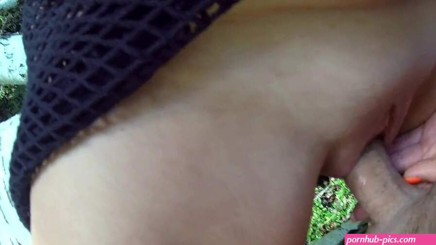 Fucked a stranger in the woods Porn Videos