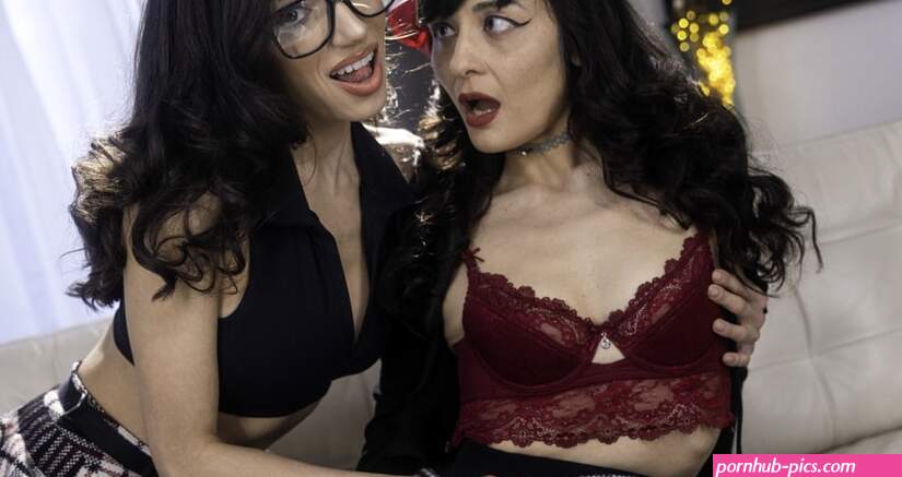 The Lesbian Tutor Session