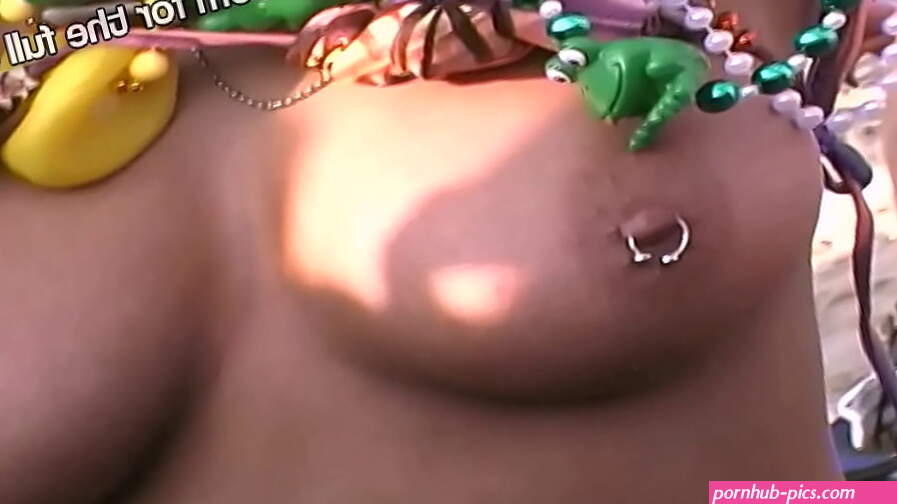 Pretty Girls Show Tits And Pussy At Wild Beach Party
