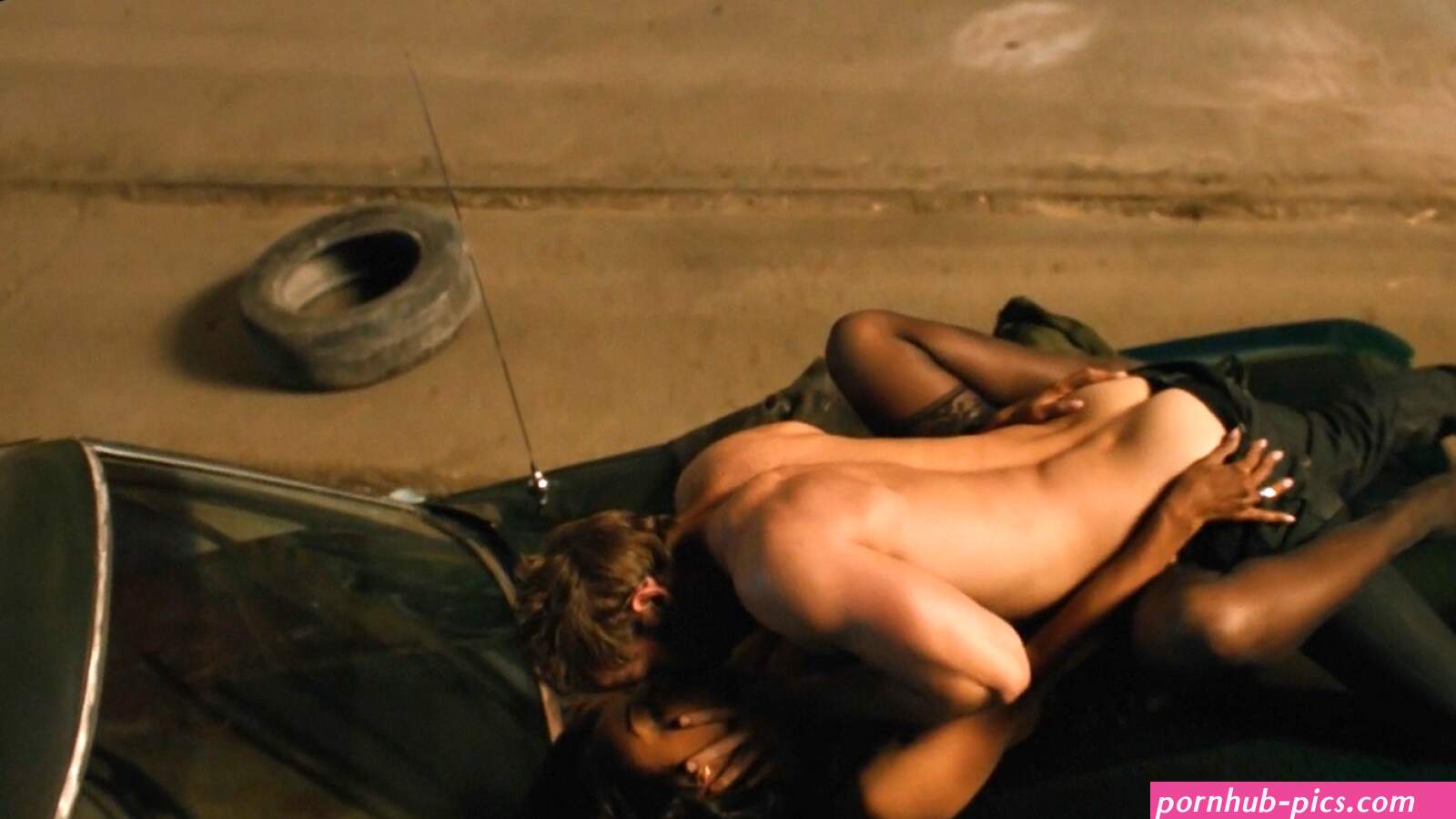 Sharon Leal nude in Addicted 2014
