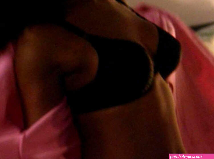 Sharon Leal nude pics page