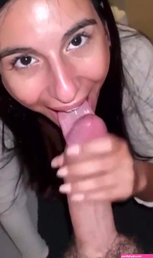Dark haired amateur blowjob and swallow