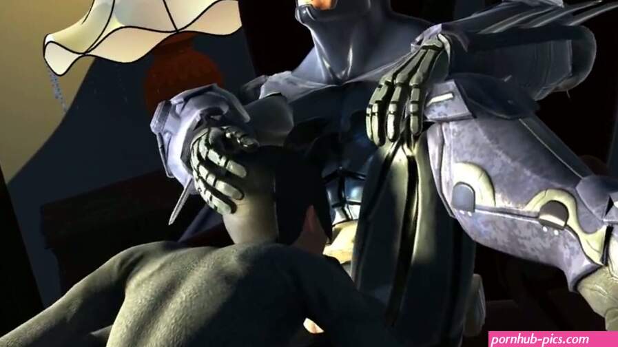 Batman makes Catwoman deep swallow his dick