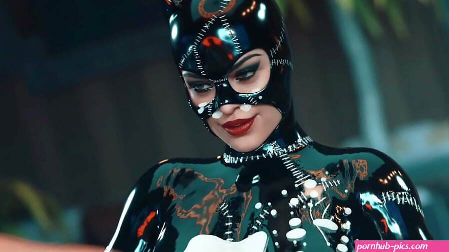 Catwoman enjoying his delicious oral