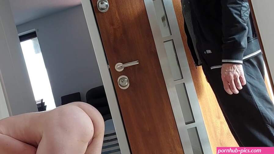 Naked Wife takes Pizza Delivery Guy and fuck with him
